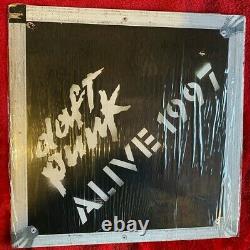 Daft Punk Alive 1997 Original Pressing Vinyl Lp Near Mint Complete Sticker Sheet
